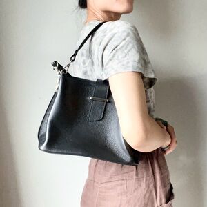 TSD12 black leather crossbody/shoulder convertible bag